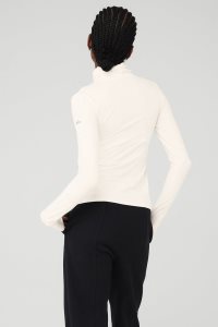 Long Sleeve Alo Yoga Alosoft Refine Turtleneck Bílé | XBCNIDH-46