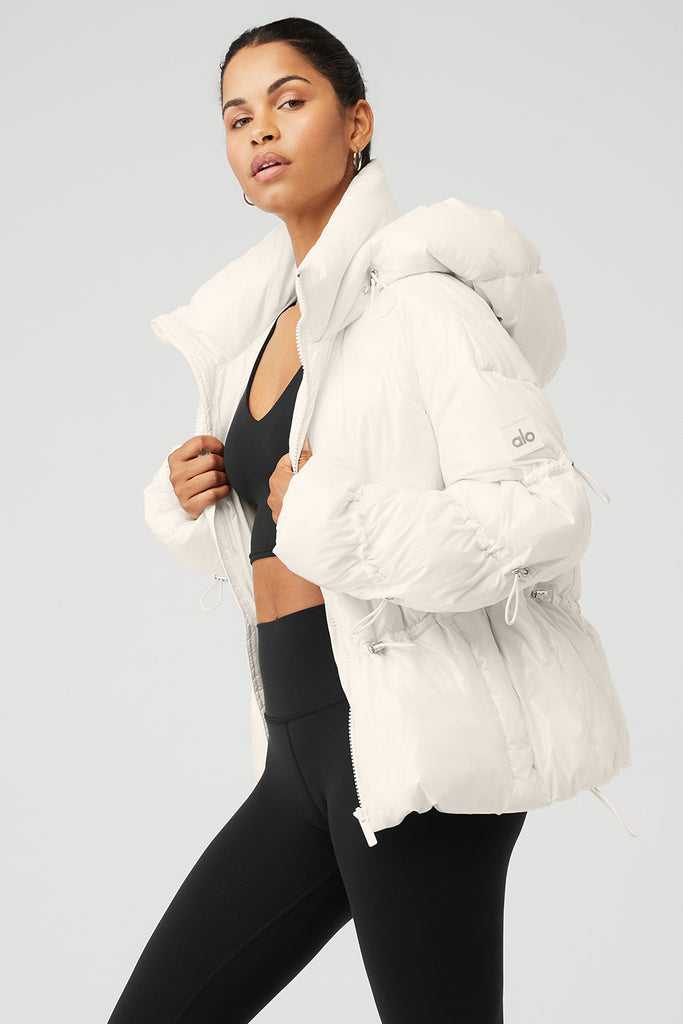 Bunda Puffer Alo Yoga Stunner Puffer Bílé | QIVBCNR-13