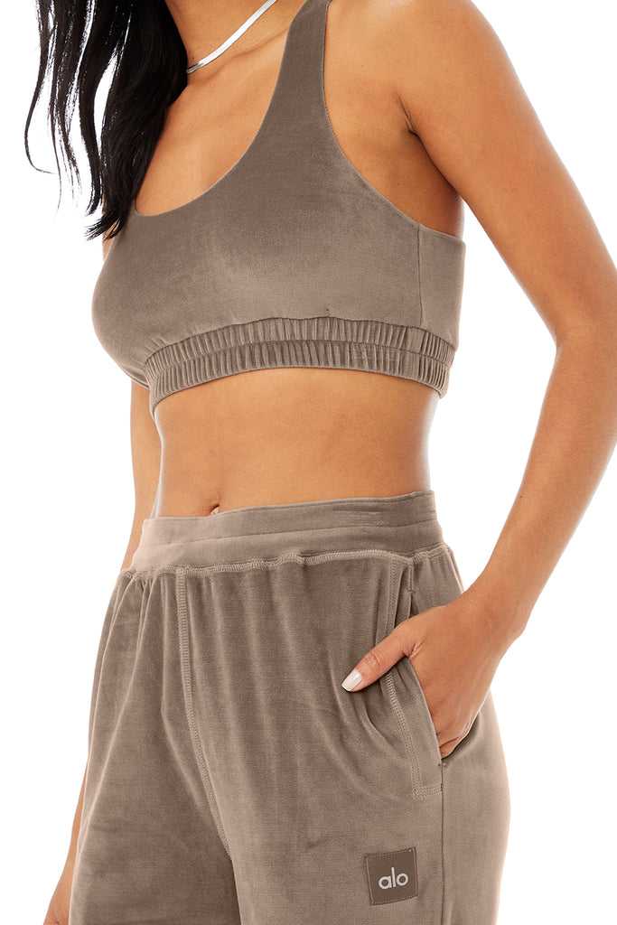 Podprsenky Alo Yoga Velour Glimmer Scoop Neck Káva | ALBMQFD-91