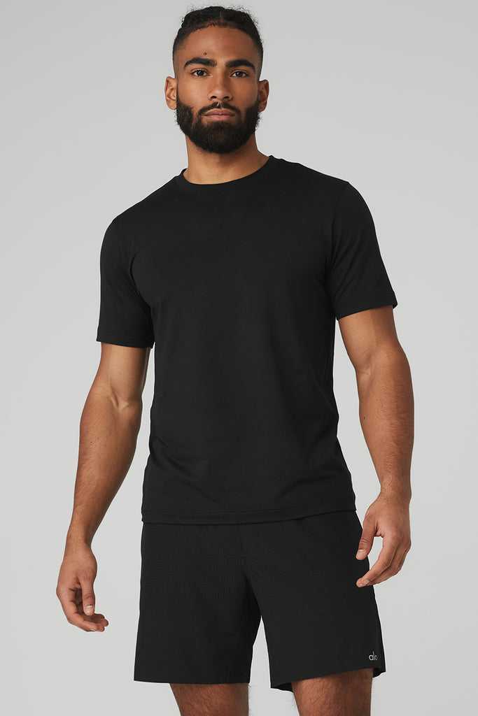 Short Sleeve Alo Yoga Conquer Reform Crewneck Černé | DMLTKNR-80