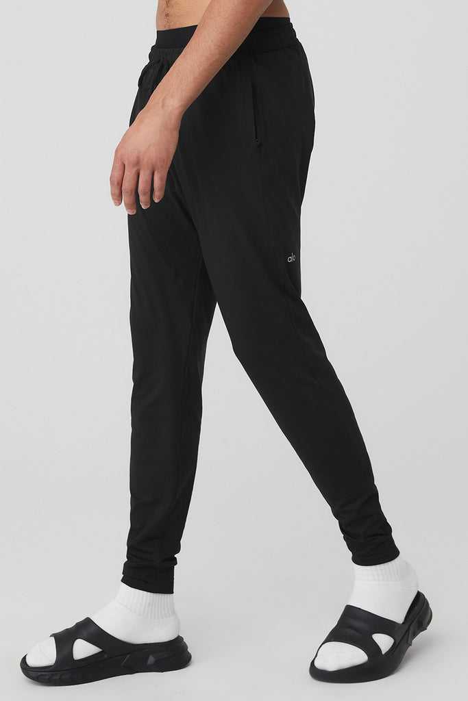 Sportovní Kalhoty Alo Yoga Conquer Revitalize Pant Černé | SYWNRVZ-49