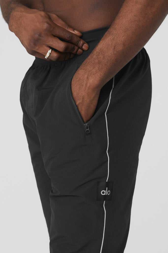 Sportovní Kalhoty Alo Yoga Torrent Track Sweatpant Černé | ULYXFAZ-09