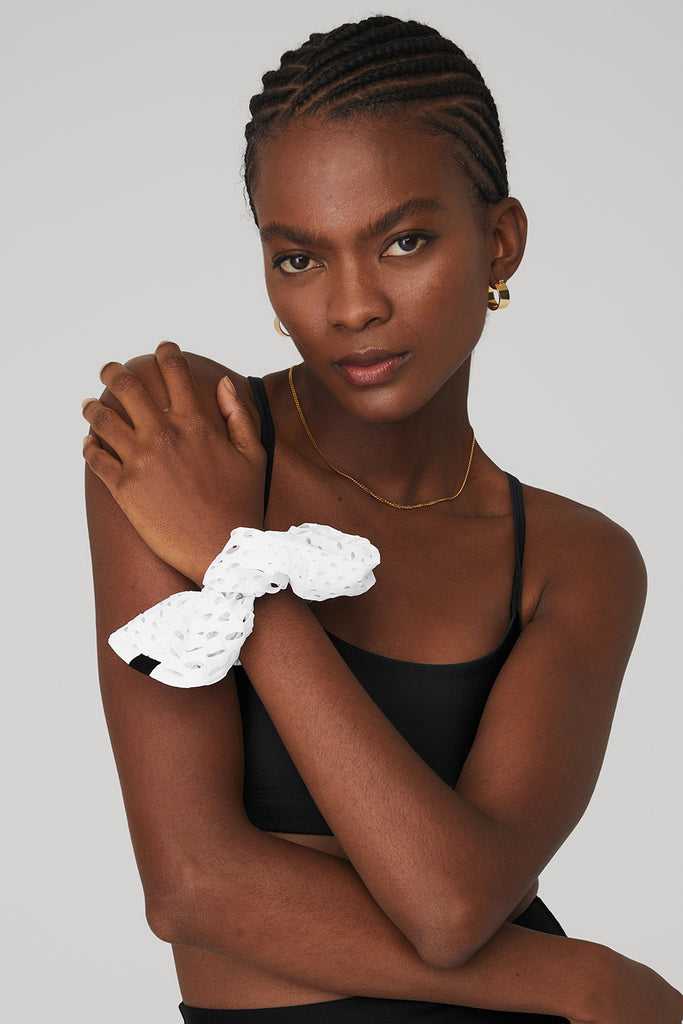 Čelenky Alo Yoga Mesh Haute Summer Scrunchie Bílé | WIMXSJU-62