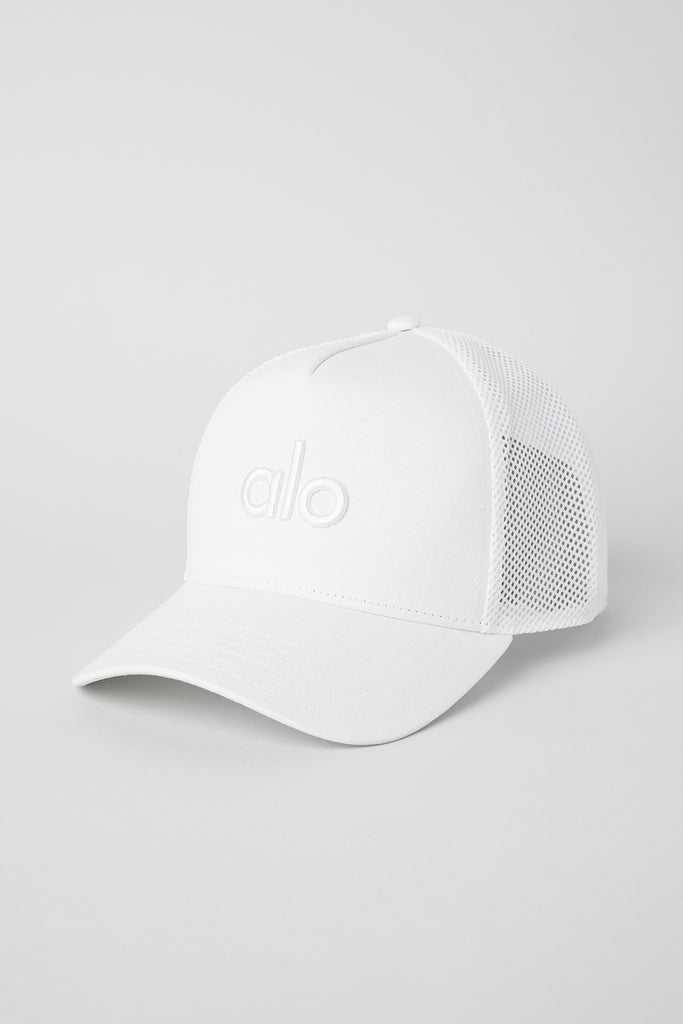 Čepice Alo Yoga District Trucker Bílé Bílé | HSRCOTM-02